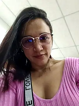 DaniRivers  online show from 06/17/26, 02:40