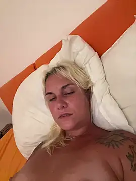 Sofia beee online show from 07/14/26, 11:38