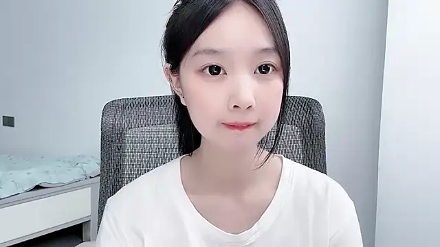 Snapshot of Yoyo33355 chatting on 07/14/26, 11:16 Yoyo33355 online show from 07/14/26, 11:16