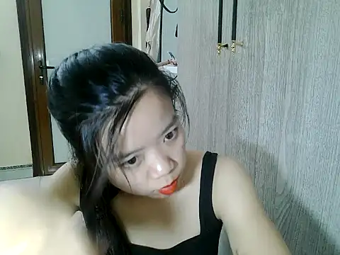 Nellid079 online show from 06/05/26, 03:51