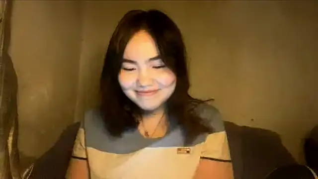Molly Teddy online show from 05/31/26, 07:37