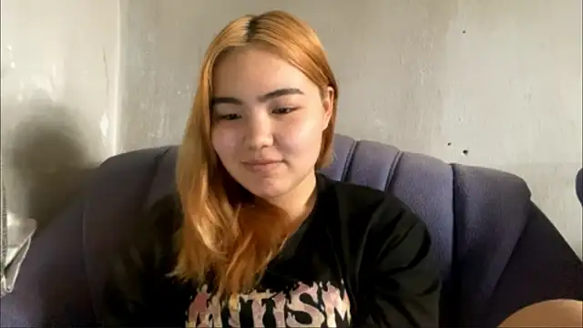 Snapshot of Molly_Teddy chatting on 07/04/26, 10:21 Molly Teddy online show from 07/04/26, 10:21