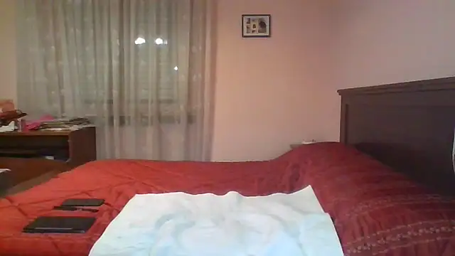 ItalianBigBoobs online show from 09/25/25, 07:28