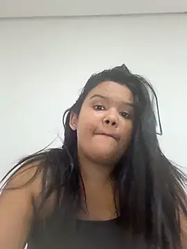 Snapshot of Eumileninha chatting on 05/25/26, 08:48 Eumileninha online show from 05/25/26, 08:48