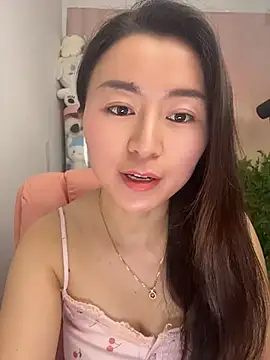 Snapshot of shanshan66666 chatting on 06/12/26, 12:53 shanshan66666 online show from 06/12/26, 12:53