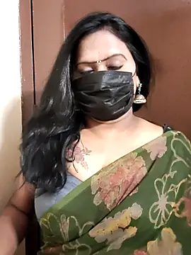 Snapshot of Meera_mia chatting on 07/15/26, 06:35 Meera mia online show from 07/15/26, 06:35