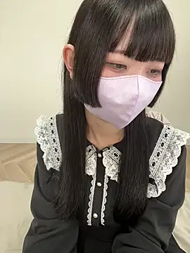 Snapshot of Reina_0129 chatting on 06/21/26, 08:28 Reina 0129 online show from 06/21/26, 08:28