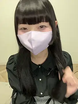 Snapshot of Reina_0129 chatting on 07/03/26, 10:43 Reina 0129 online show from 07/03/26, 10:43