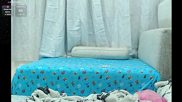 PreettyMiaa online show from 07/10/26, 08:00