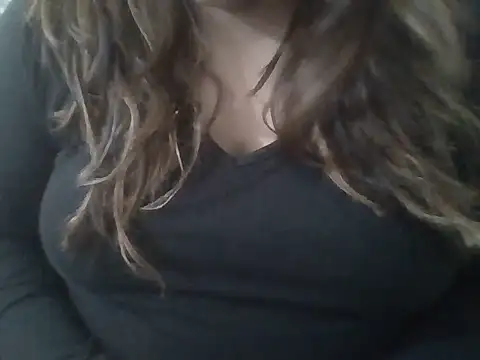 Snapshot of Hotty_Khwahish chatting on 05/27/26, 06:43 Hotty Khwahish online show from 05/27/26, 06:43