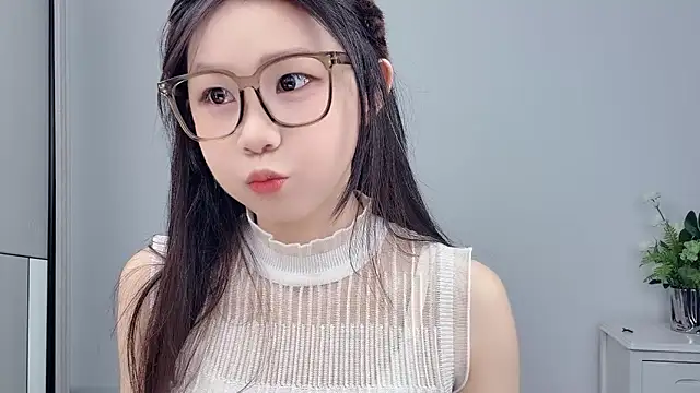 Snapshot of Rose_love69 chatting on 07/02/26, 03:56 Rose love69 online show from 07/02/26, 03:56