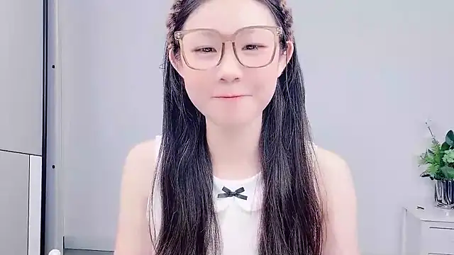 Snapshot of Rose_love69 chatting on 07/11/26, 03:31 Rose love69 online show from 07/11/26, 03:31