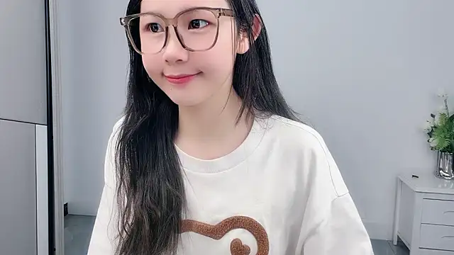 Snapshot of Rose_love69 chatting on 07/15/26, 03:34 Rose love69 online show from 07/15/26, 03:34