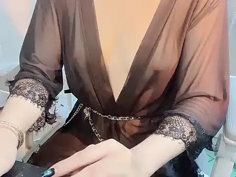 -Naomii  online show from 07/03/26, 12:39