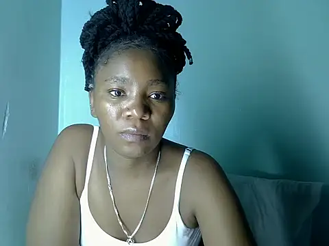 Snapshot of sassykisser chatting on 05/27/26, 01:57 sassykisser online show from 05/27/26, 01:57