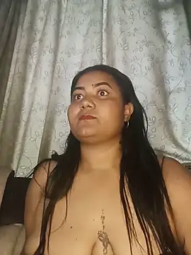 Snapshot of DEISY_8670 chatting on 06/22/26, 11:07 DEISY 8670 online show from 06/22/26, 11:07
