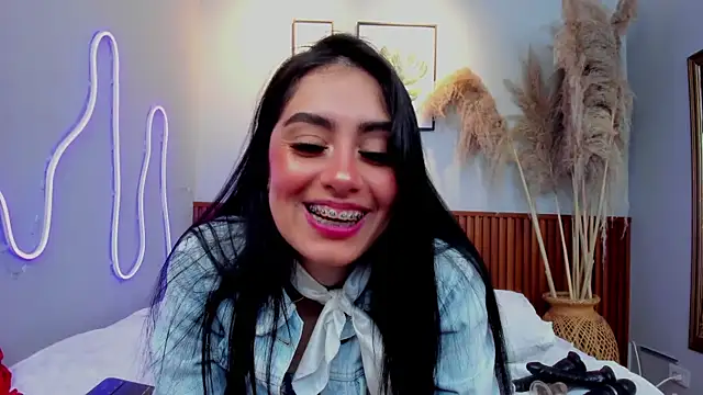 Snapshot of CARLA_FERRERM chatting on 06/16/26, 08:44 CARLA FERRERM online show from 06/16/26, 08:44