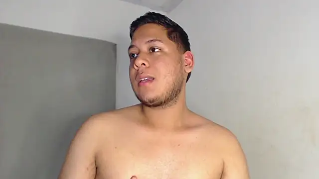 Snapshot of nicolas_cr1 chatting on 06/17/26, 08:21 nicolas cr1 online show from 06/17/26, 08:21