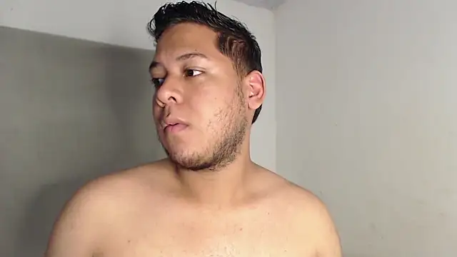 Snapshot of nicolas_cr1 chatting on 06/23/26, 12:19 nicolas cr1 online show from 06/23/26, 12:19