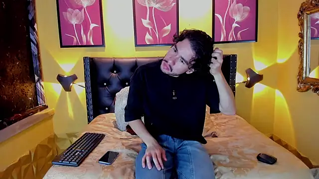 theo riviera online show from 05/28/26, 10:29