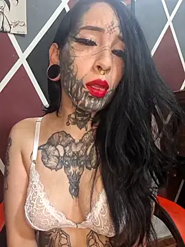 Snapshot of Venom-Luna chatting on 06/02/26, 04:31 Venom-Luna online show from 06/02/26, 04:31