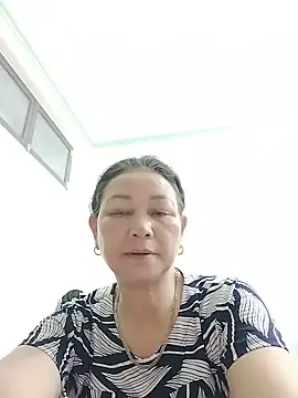 Snapshot of Orio-baby chatting on 06/22/26, 11:40 Orio-baby online show from 06/22/26, 11:40