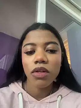 Snapshot of Ariana_roxe_ chatting on 06/20/26, 03:09 Ariana roxe online show from 06/20/26, 03:09