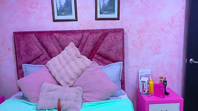 Emily Velvet69  online show from 05/29/26, 12:03