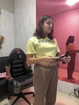 Zyra tay online show from 07/20/26, 03:21