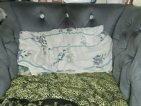 Silky aura online show from 07/03/26, 12:33