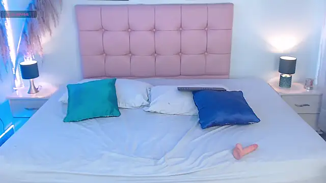 LilMoon  online show from 07/06/26, 03:03