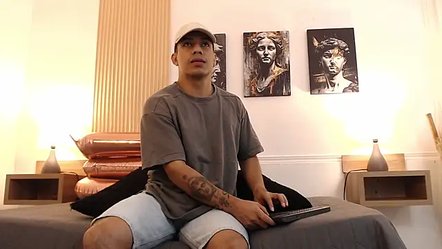 Snapshot of Diego_salvatore chatting on 07/15/26, 02:55 Diego salvatore online show from 07/15/26, 02:55