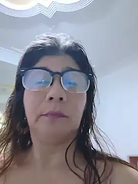 Snapshot of fire_mommy chatting on 06/19/26, 10:24 fire mommy online show from 06/19/26, 10:24