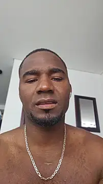 Snapshot of tu_negrito_sexy chatting on 07/17/26, 03:39 tu negrito sexy online show from 07/17/26, 03:39
