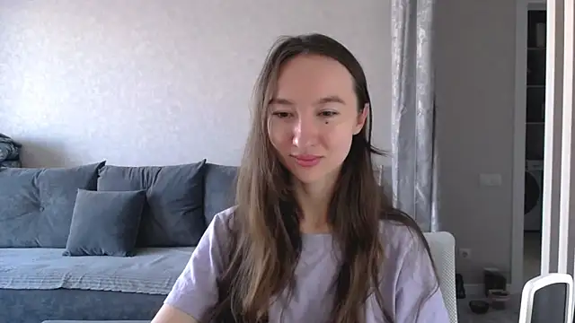 Snapshot of Maryana_Ro chatting on 10/22/25, 08:58 Maryana Ro online show from 10/22/25, 08:58