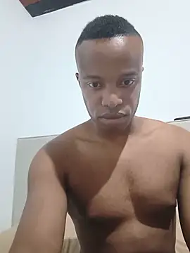 Snapshot of negro_activo chatting on 05/26/26, 11:56 negro activo online show from 05/26/26, 11:56