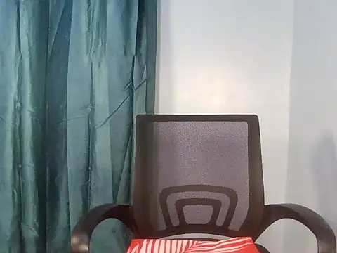 slim berry01 online show from 07/14/26, 12:00