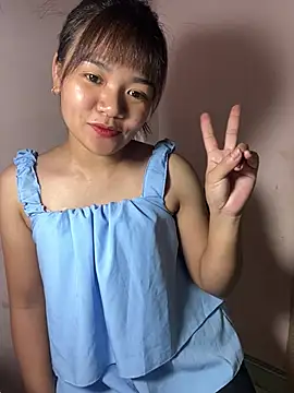 Snapshot of Ari_baby9 chatting on 07/04/26, 02:45 Ari baby9 online show from 07/04/26, 02:45