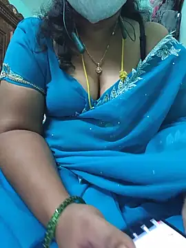Snapshot of Tamil-kaviya98 chatting on 06/19/26, 09:40 Tamil-kaviya98 online show from 06/19/26, 09:40