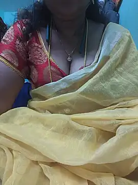 Snapshot of Tamil-kaviya98 chatting on 06/20/26, 05:27 Tamil-kaviya98 online show from 06/20/26, 05:27