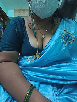 Snapshot of Tamil-kaviya98 chatting on 06/23/26, 09:57 Tamil-kaviya98 online show from 06/23/26, 09:57