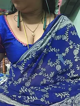 Snapshot of Tamil-kaviya98 chatting on 06/25/26, 08:24 Tamil-kaviya98 online show from 06/25/26, 08:24