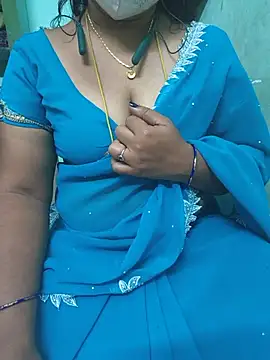 Snapshot of Tamil-kaviya98 chatting on 07/06/26, 05:15 Tamil-kaviya98 online show from 07/06/26, 05:15