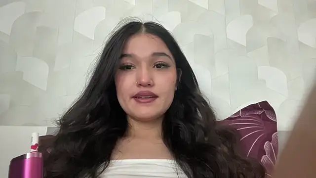 Snapshot of LisetteParajon chatting on 06/27/26, 05:12 LisetteParajon online show from 06/27/26, 05:12