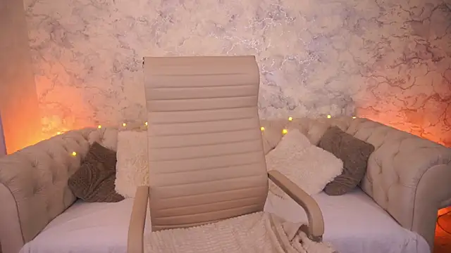 LilitMurrr online show from 06/18/26, 12:53
