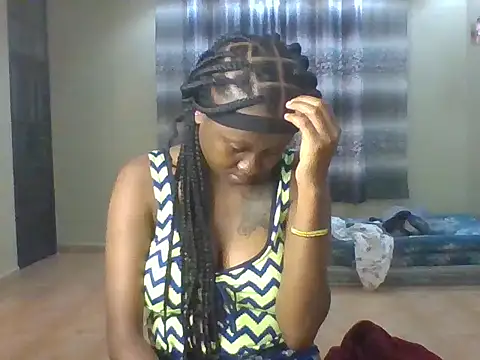 Snapshot of _Empress chatting on 06/17/26, 05:58 Empress online show from 06/17/26, 05:58