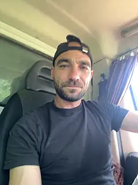 Snapshot of 17vio chatting on 05/27/26, 01:52 17vio online show from 05/27/26, 01:52