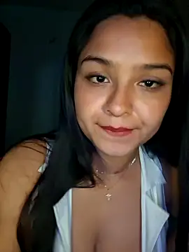 Snapshot of moretti_ary chatting on 06/11/26, 04:54 moretti ary online show from 06/11/26, 04:54