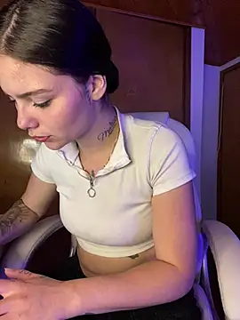 Snapshot of Maia_afrodita chatting on 06/10/26, 11:13 Maia afrodita online show from 06/10/26, 11:13