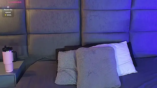 AshleyMonroee   online show from 07/06/26, 11:07